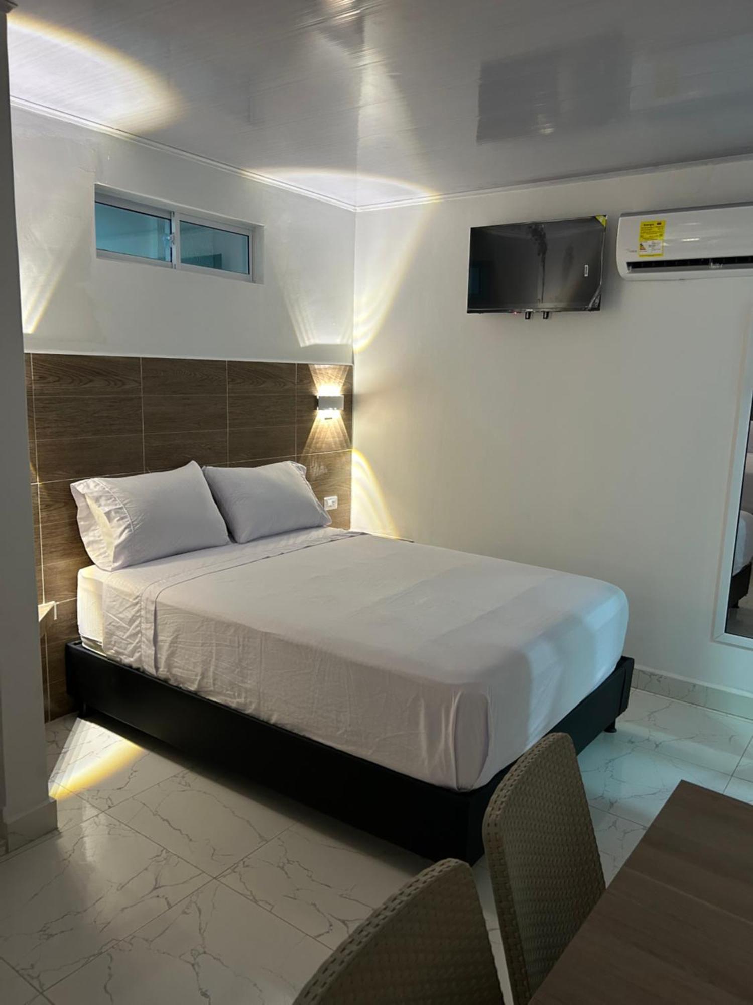 Hotel Brisas Del Mar Santa Marta  Buitenkant foto