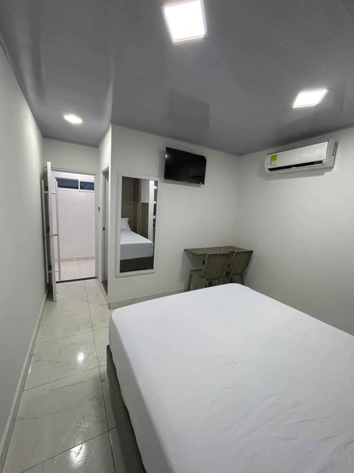 Hotel Brisas Del Mar Santa Marta  Buitenkant foto